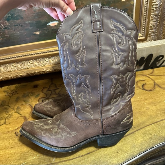 Laredo Women's Western Leather Cowboy Boots Brown Size 10 M Beautiful Pattern - Picture 1 of 16